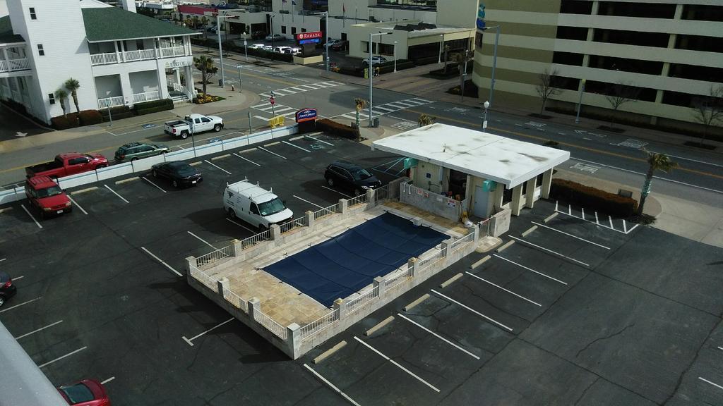 Howard Johnson By Wyndham Virginia Beach At The Beach Exterior foto
